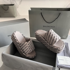 Balenciaga Slippers